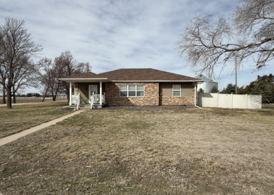 1349 Road 6200, Hebron, NE